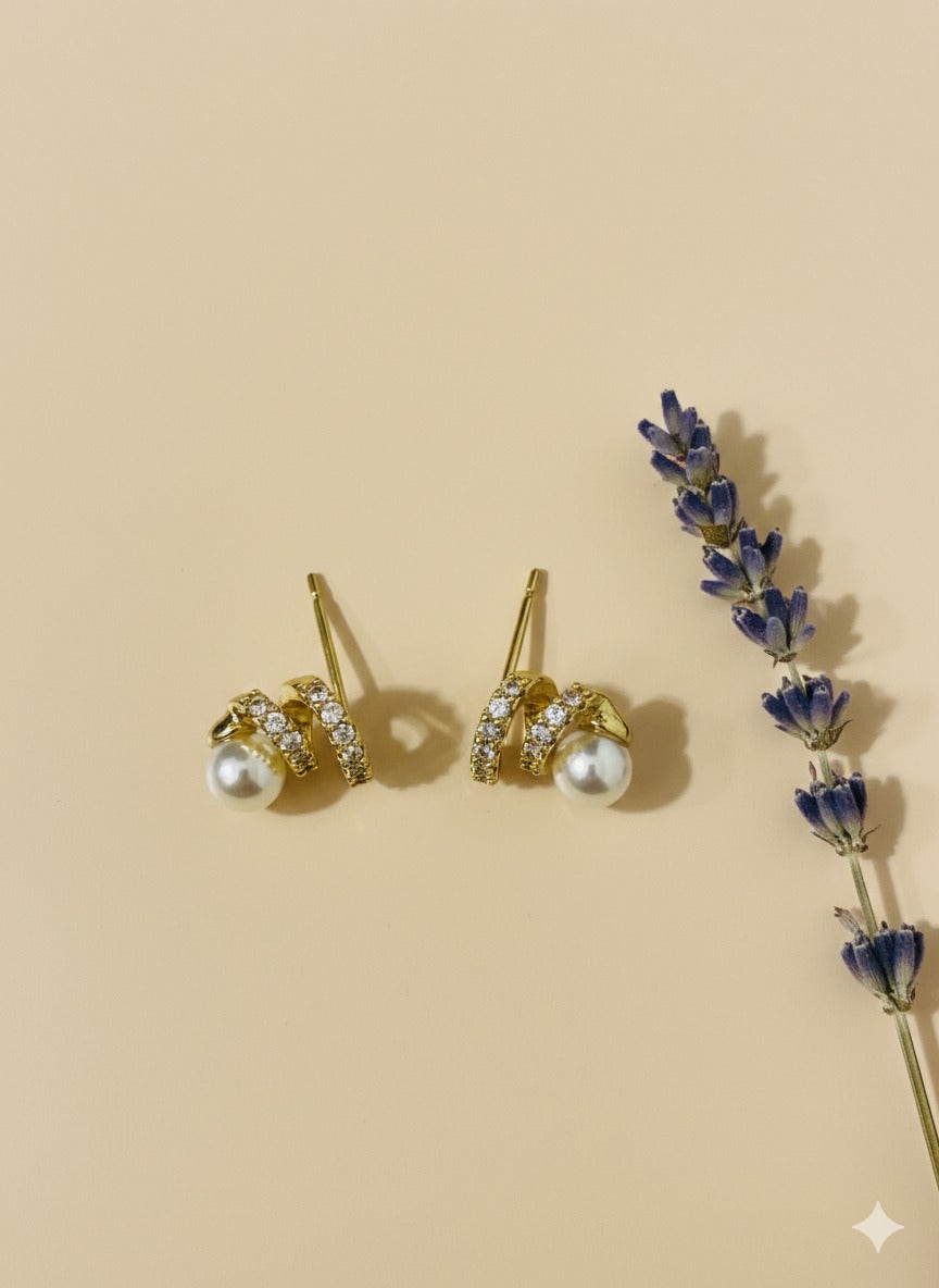 Pearl Luxe Curve - Korean Earring- Stud