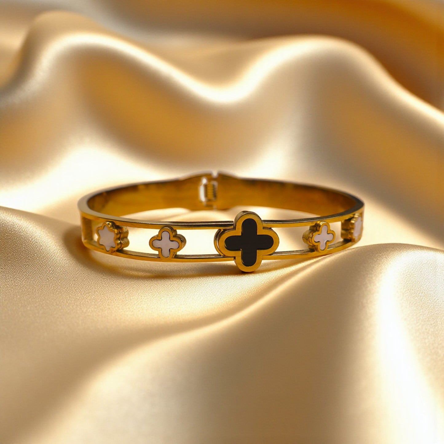 Anti Tarnish Bracelet floral  design