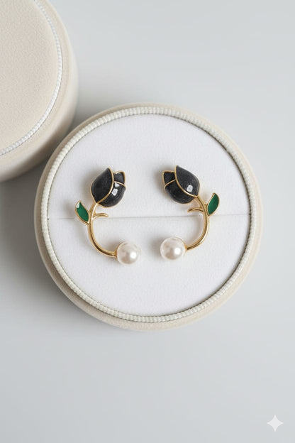 Pearl Lotus Flower - Korean Earrings - Stud [ Black ]
