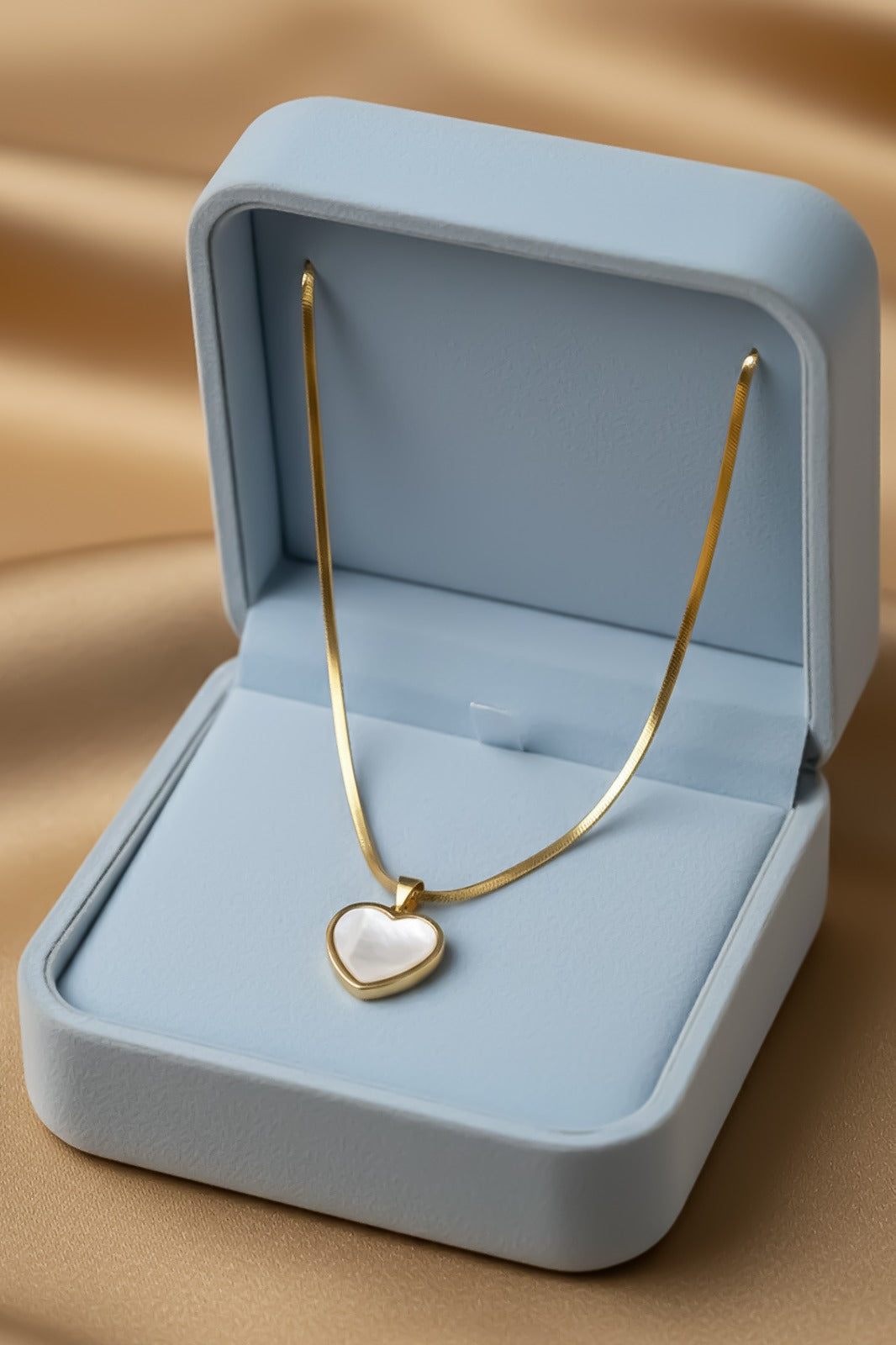 Heart Drop - Anti Tarnish Chain - Gold