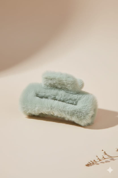 Fluppy Fur Hair Claw  - Clip
