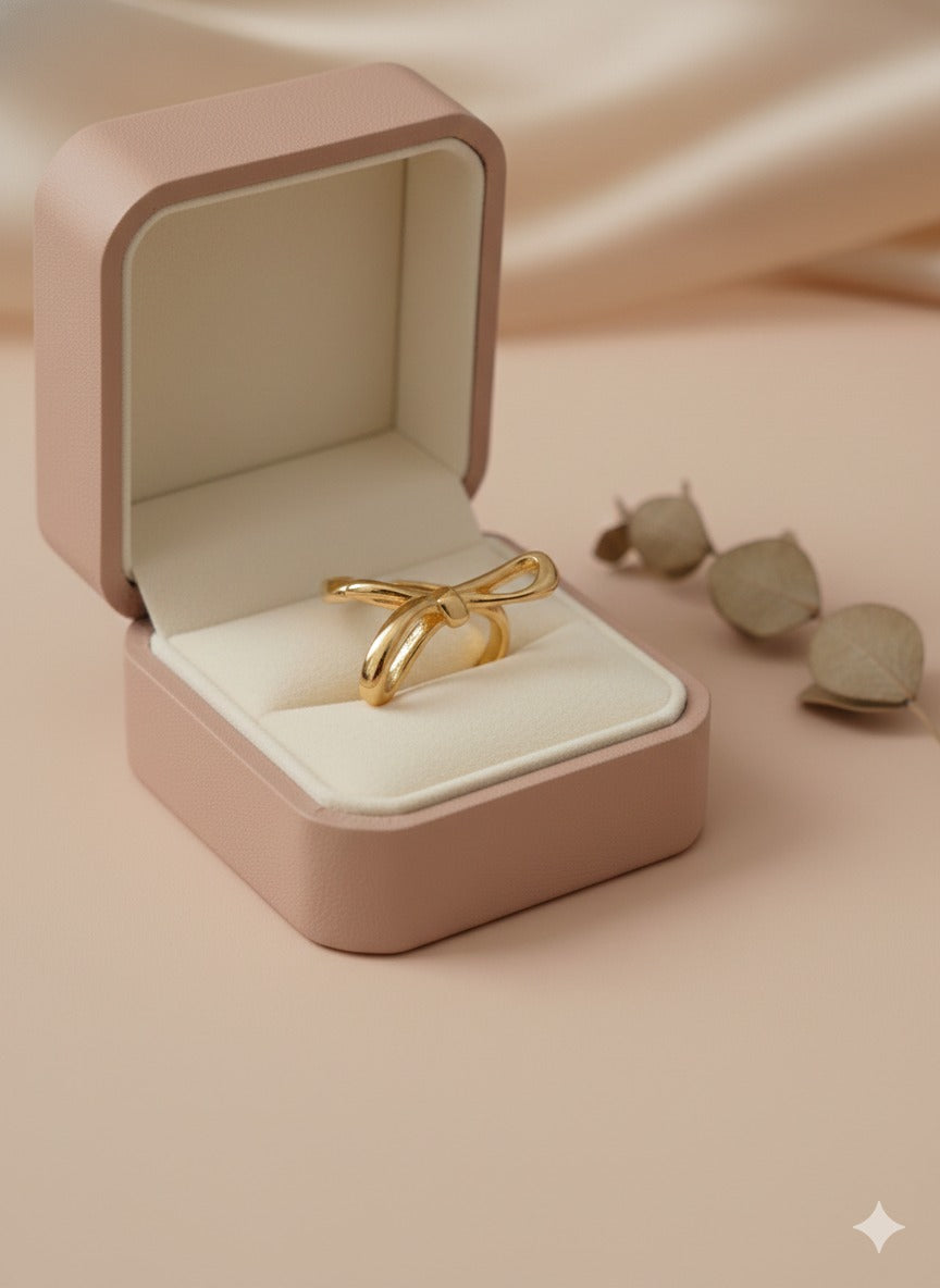 Luxe Ribbon Statement Ring - Anti Tarnish Gold